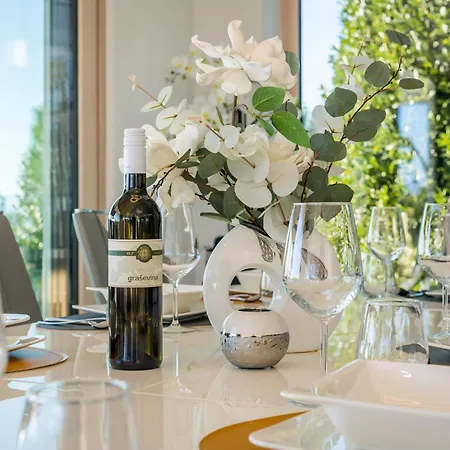 Infinity * Crikvenica